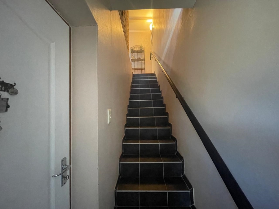 4 Bedroom Property for Sale in Wavecrest Eastern Cape